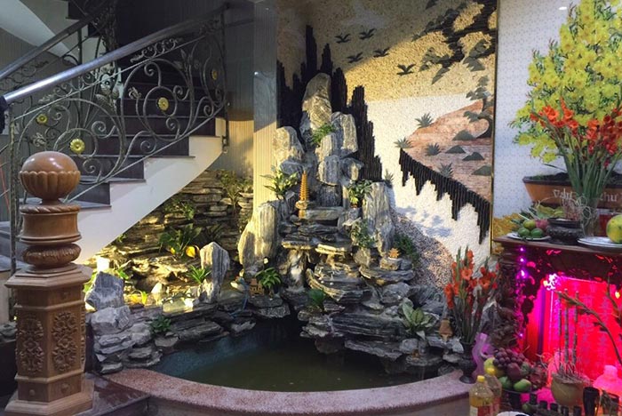 Hon Non Bo Phong Thuy Trong Nha 01 San Vuon A Dong