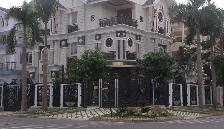 Nha Ngay Nga Ba Chua Han Da Xau